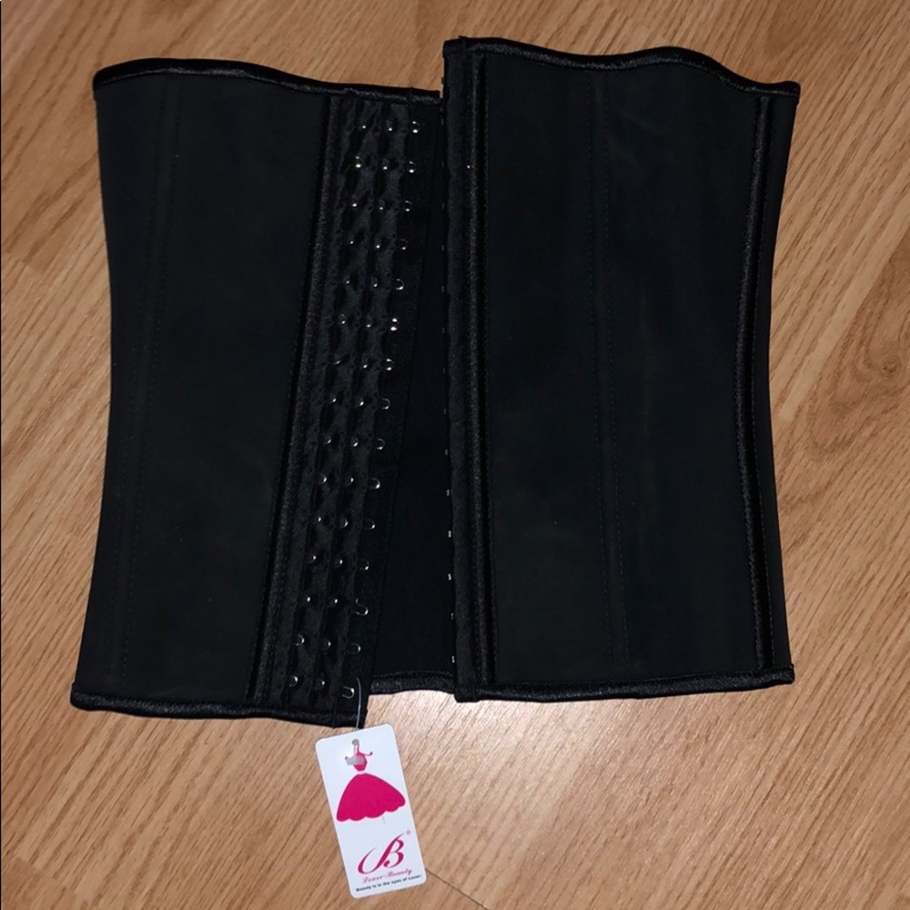 Waist trainer